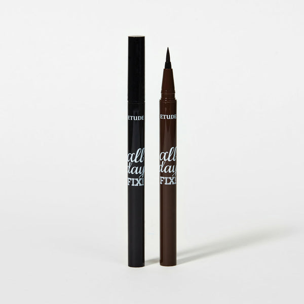 Creioare pentru sprâncene și eyeliner coreene care rezistă toată ziua