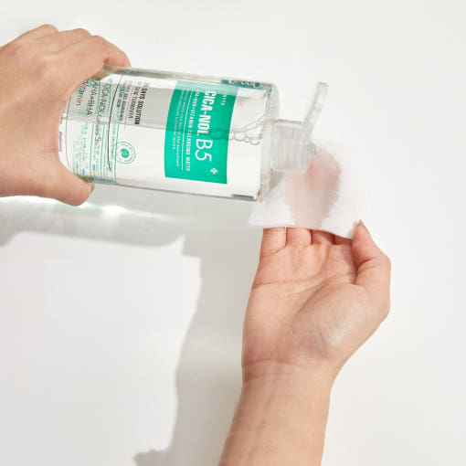 Agua micelar calmante con Vitaminas MEDIPEEL PHYTO CICA-NOL B5 AHA BHA; Contenido: 500 ml