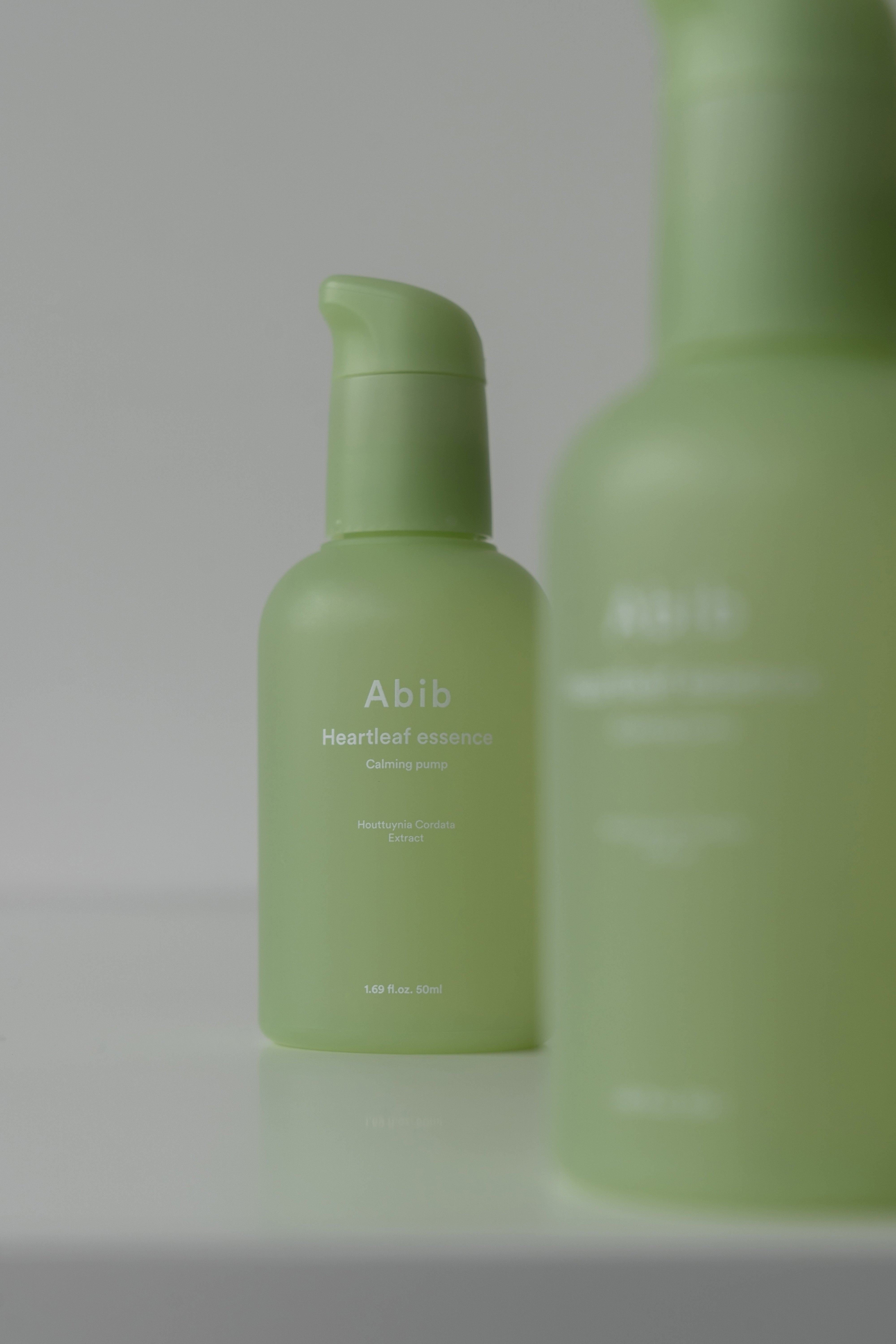 Esencia calmante Abib Heartleaf en bomba, 50 ml