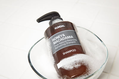 KUNDAL HONEY&MACADAMIA Pure Natural Balancing Refreshing Shampoo 500ml #ACACIA MORINGA with honey for nourishment and hydration