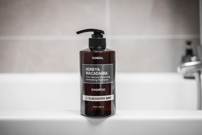 KUNDAL HONEY&MACADAMIA Pure Natural Balancing Refreshing Shampoo 500ml #BLACKBERRY BAY with honey for nourishment and hydration