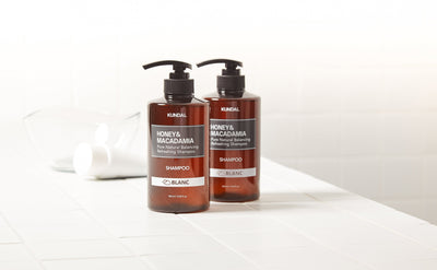 KUNDAL HONEY&MACADAMIA Pure Natural Balancing Refreshing Shampoo 500ml #BLANC with honey for nourishment and hydration