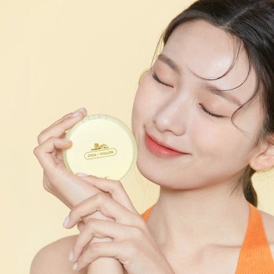 VT Cica Velvet Jelly Pact - 2 Colors 12g SPF36/PA++ #21 Light Beige with cica for soothing and repair