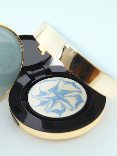 VT Essence Sun Pact SPF50+ PA+++ 11g with peptide for anti-wrinkle and firmness