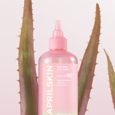 APRILSKIN Pink Aloe Vitamin C Soothing & Brightening Toner 250ml with niacinamide for bright skin and minimized pores