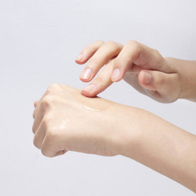 COSRX The Alpha-Arbutin 2 Discoloration Care Serum 50ml with pha for gentle exfoliation and hydration