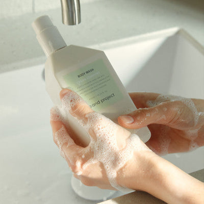 make p:rem b:and project Vegan Comfort Body Wash 450ml with centella for soothing and repair