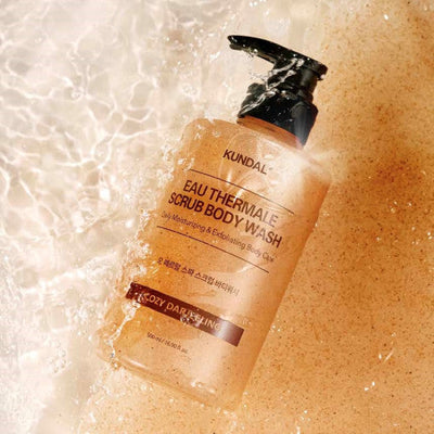 KUNDAL EAU THERMALE SPA SCRUB BODY WASH 500ml #COZY DARRELING with ceramide for strengthened skin barrier