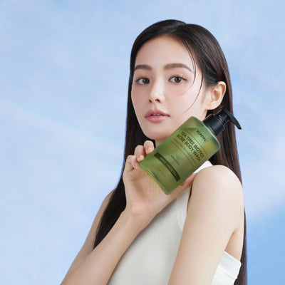 KUNDAL Tee Tree Bioticts Acne Body Wash 500ml #Apple Green Tea with pha for gentle exfoliation and hydration