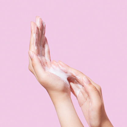 [MARY &amp; MAY] Gel nettoyant hyaluronique végétalien à faible pH 150 ml