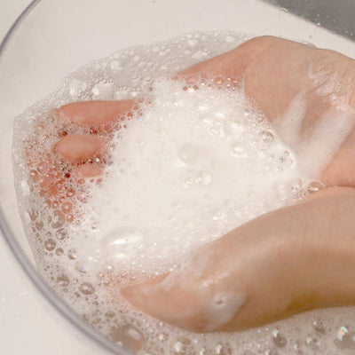 d'Alba Mild Balancing Vegan Cleanser 200ml with propolis for nourishment and protection