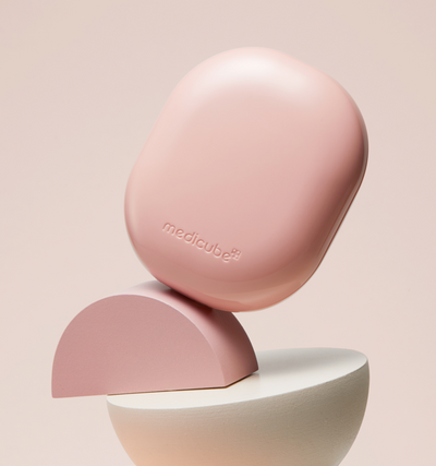 medicube Pro Glutathione Glow Cushion SPF50 15g with peptide for anti-wrinkle and firmness