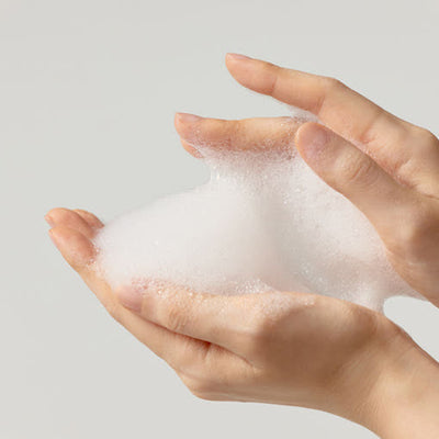 Súper Matcha Pore Clean Gel limpiador 100 ml de SOME BY MI, que purifica los poros y deja la piel fresca y suave.