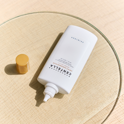 SKIN1004 MADAGASCAR CENTELLA Air-Fit Suncream Plus SPF50+ PA++++ 50ml with niacinamide for bright skin and minimized pores