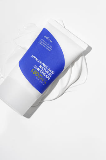 Isntree Hyaluronic Acid Natural Suncream SPF50+PA++++ 50ml with hyaluronic for deep hydration
