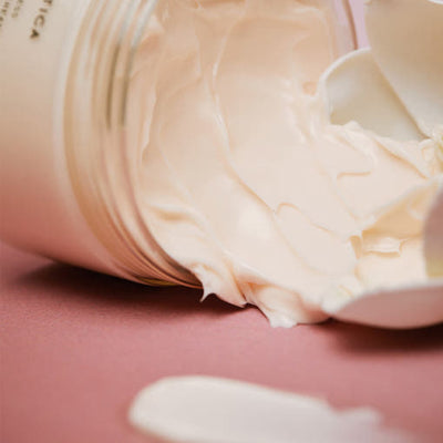 AROMATICA Mellowness Oil In Body Cream Magnolia & Sandanwood 200g - hydration and protection