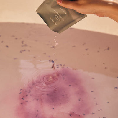 AROMATICA Serene Bath Salts Lavender & Marjoram 50g - application method