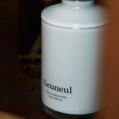 I'm from Body & Hand Lotion 300g - application method