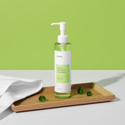 iUNIK Centella Green Fresh Cleansing Oil 200ml with cica for soothing and repair